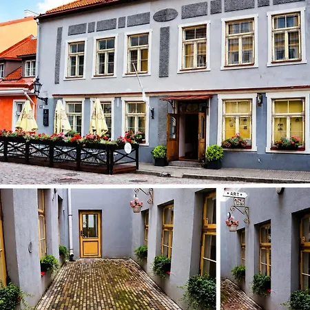 Old Town Getaway *